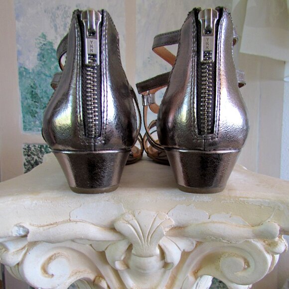 CAGE SANDALS, 9, BRONZE GOLD, WEDGE FLATS, ZIPPER BACKS, STYLISH COOL, BOC - Picture 5 of 10